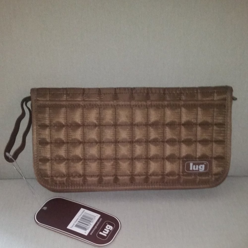Lug Tango chocolate travel wallet/wristlet NWT